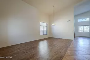 7466 W Crimson Ridge Dr, Tucson, AZ 85743 - Photo 5