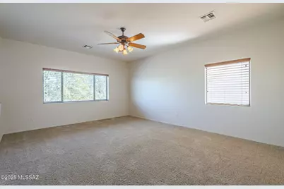 7466 W Crimson Ridge Drive, Tucson, AZ 85743 - Photo 33