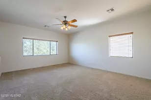 7466 W Crimson Ridge Dr, Tucson, AZ 85743 - Photo 33