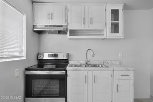 111 E Dumbauld St, Nogales, AZ 85621 - Photo 7