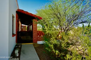 401 W Esperanza Blvd, Green Valley, AZ 85614 - Photo 3