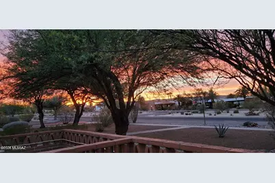 401 W Esperanza Boulevard #A, Green Valley, AZ 85614 - Photo 7