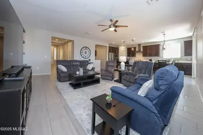 9770 S Desert Flint Drive, Tucson, AZ 85747 - Photo 5