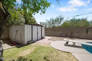 8908 E Maple Leaf Dr, Tucson, AZ 85710 - Photo 39