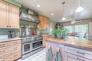 2051 W Via Del Picamaderos, Green Valley, AZ 85622 - Photo 13