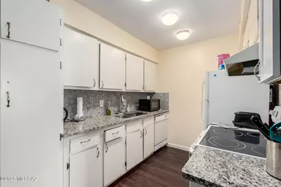 6325 N Barcelona Lane #711, Tucson, AZ 85704 - Photo 15