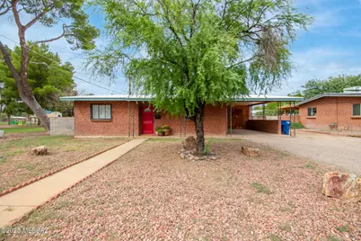 2215 E Calle Alta Vista, Tucson, AZ 85719 - Photo 1