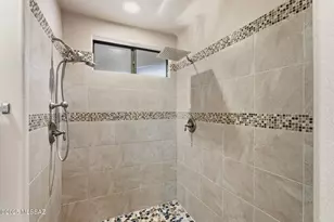 231 E Highcourte Ln, Oro Valley, AZ 85737 - Photo 15