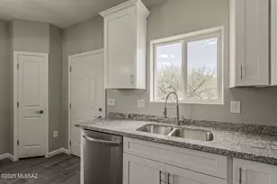 148 Via Venezuela, Rio Rico, AZ 85648 - Photo 11