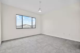 88 N Kokomo Dr, Green Valley, AZ 85614 - Photo 15