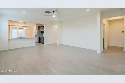 860 W Calle Nicoya, Sahuarita, AZ 85629 - Photo 3