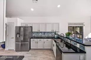 7589 E Via Los Arbustos, Tucson, AZ 85750 - Photo 5