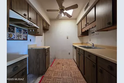 4172 N Western Winds Drive, Tucson, AZ 85705 - Photo 3