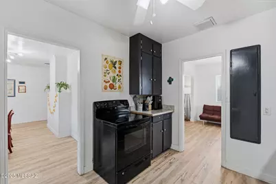 2050 N Campbell Avenue, Tucson, AZ 85719 - Photo 11