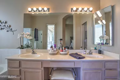 10991 N Double Eagle Court, Oro Valley, AZ 85737 - Photo 21