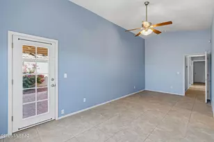 10979 N Double Eagle Ct, Oro Valley, AZ 85737 - Photo 11