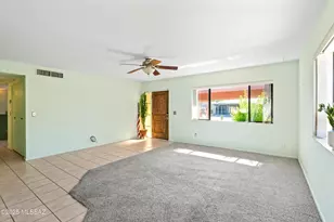 37 E Mediterranean Dr, Tucson, AZ 85704 - Photo 7