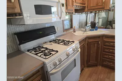251 S Ocotillo Avenue #17, Benson, AZ 85602 - Photo 7