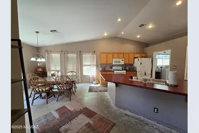 924 E Saguaro Drive, Pearce, AZ 85625 - Photo 11