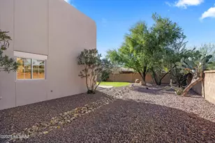 10211 N Fox Hunt Ln, Tucson, AZ 85737 - Photo 21