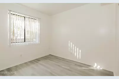 354 W Delano Street #1, Tucson, AZ 85705 - Photo 9