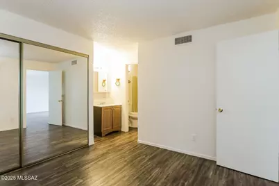 2625 N Alvernon Way #B3, Tucson, AZ 85712 - Photo 15