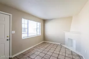 302 W Flores St, Tucson, AZ 85705 - Photo 3