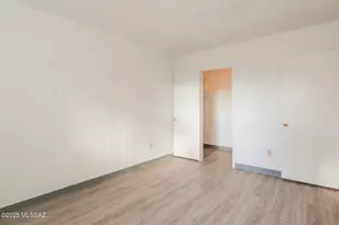 1518 E Hedrick Dr, Tucson, AZ 85719 - Photo 9