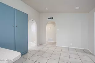 7328 E 20th St, Tucson, AZ 85710 - Photo 9