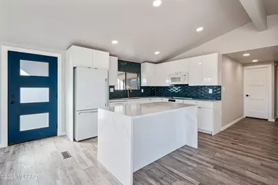 2305 W Ruthrauff Road, Tucson, AZ 85705 - Photo 7