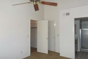 1674 W Park Wood Ln, Tucson, AZ 85746 - Photo 13
