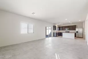 806 W Calle Falerno, Sahuarita, AZ 85629 - Photo 9