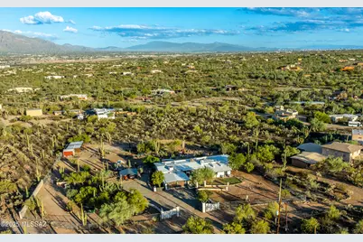 6921 N Camino Verde, Tucson, AZ 85743 - Photo 1