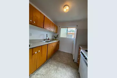 1745 S Jones Boulevard #K201, Tucson, AZ 85713 - Photo 9