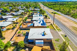 8135 E Escalante Rd, Tucson, AZ 85730 - Photo 9