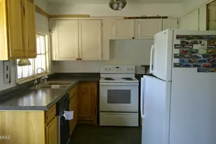 102 N Verdugo Pl, Mammoth, AZ 85618 - Photo 3