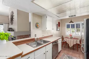 7932 E Colette Cir, Tucson, AZ 85710 - Photo 9