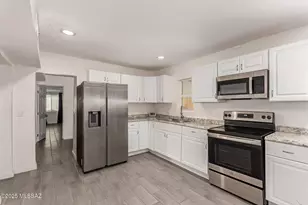 414 E Michigan Dr, Tucson, AZ 85714 - Photo 7
