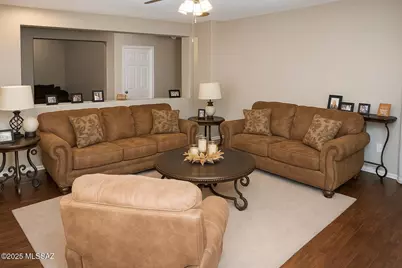 6262 S Sarah Elizabeth Drive, Tucson, AZ 85746 - Photo 5