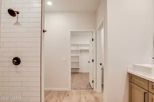 3272 W Athenee Ct, Tucson, AZ 85746 - Photo 5