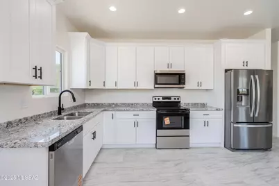 524 W 38th Street, Tucson, AZ 85713 - Photo 11