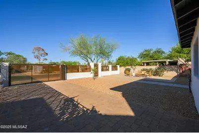 218 N Westmoreland Avenue, Tucson, AZ 85745 - Photo 5