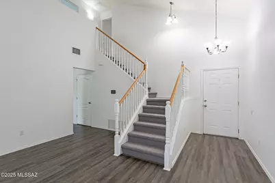 5209 N Crowley Lane, Tucson, AZ 85705 - Photo 17