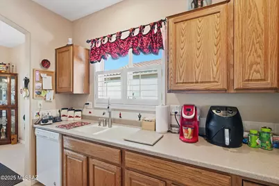 209 W Calle Media Luz, Sahuarita, AZ 85629 - Photo 17