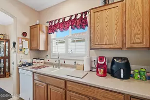 209 W Calle Media Luz, Sahuarita, AZ 85629 - Photo 17
