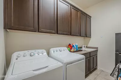 365 W Red Ribbon Lane, Oro Valley, AZ 85755 - Photo 17