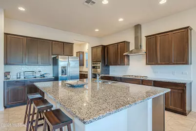 365 W Red Ribbon Lane, Oro Valley, AZ 85755 - Photo 5