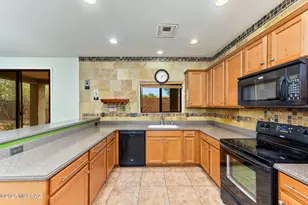 3579 W Goshen Dr, Tucson, AZ 85741 - Photo 9