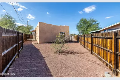4148 E Desert Place, Tucson, AZ 85712 - Photo 23
