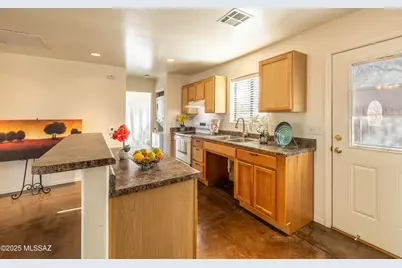 4148 E Desert Place, Tucson, AZ 85712 - Photo 7
